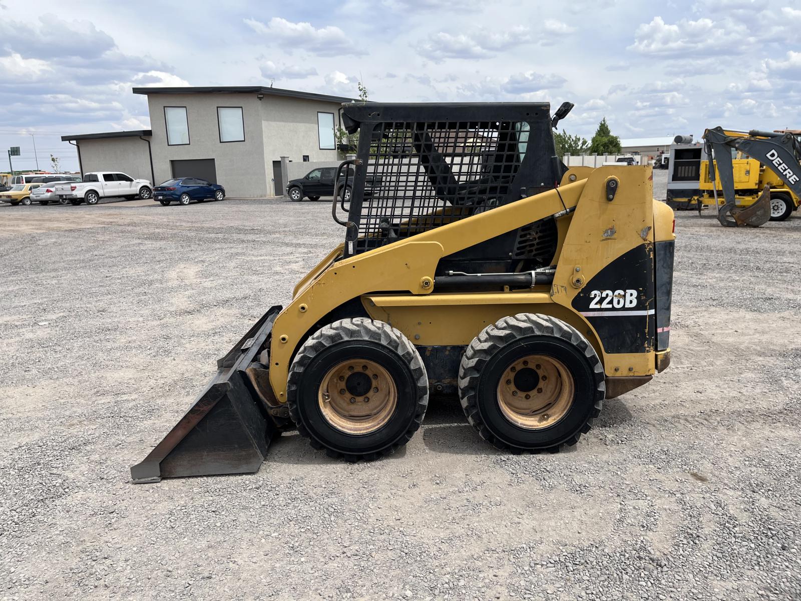 ./imagenes/INVOICE/2019/17484/MINICARGADOR CATERPILLAR 226B (16).JPG